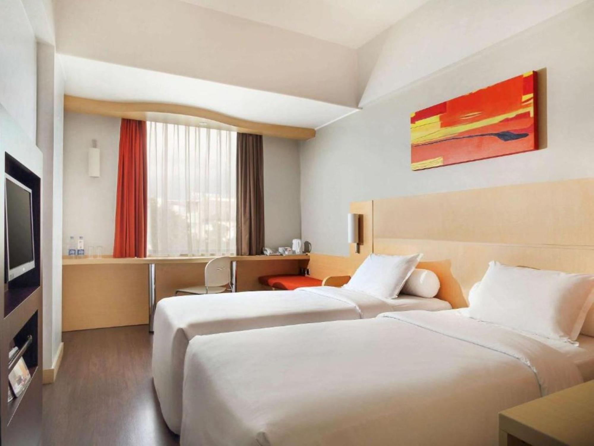 Hotel Horison Arcadia Wahid Hasyim Yakarta Exterior foto